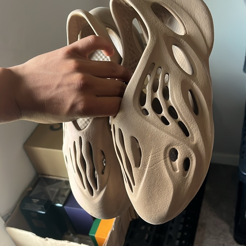 Yzy foam Rnr - Picture 3 of 3